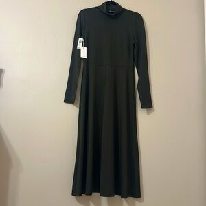 Aritzia Wilfred NWT Mira Long Sleeve Mock Neck Midi Dress Sz Medium Dark Green